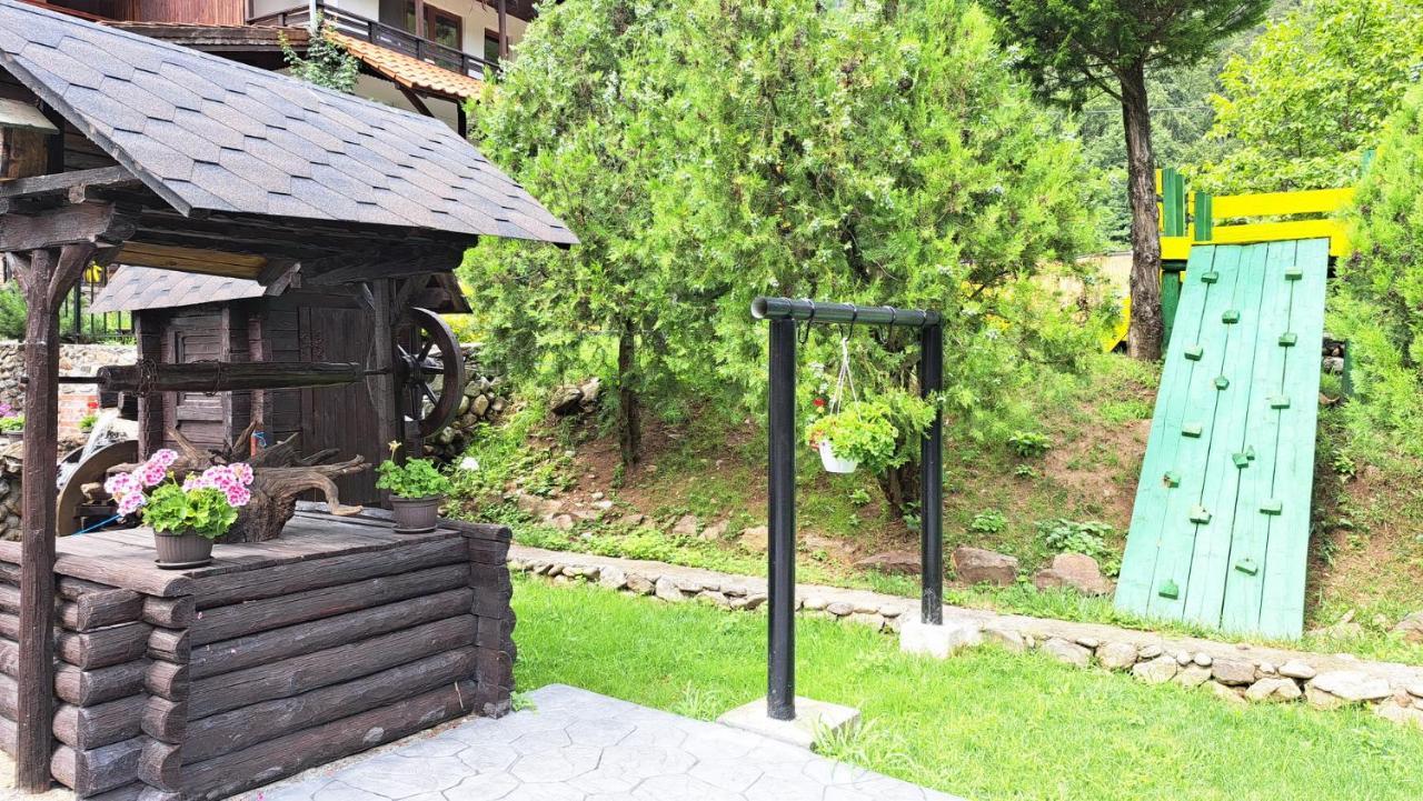 Hanul Vanatorului Gureni Exterior foto